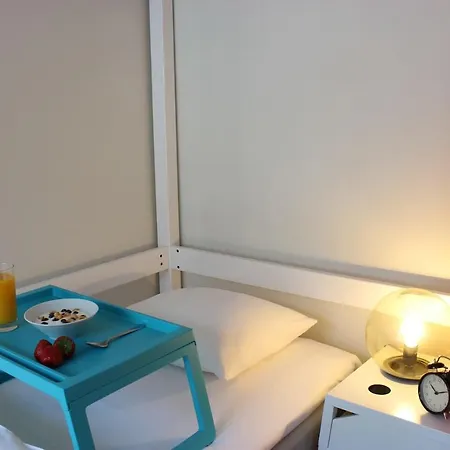 شقة Vibrant And Lively Central Location. Mb302